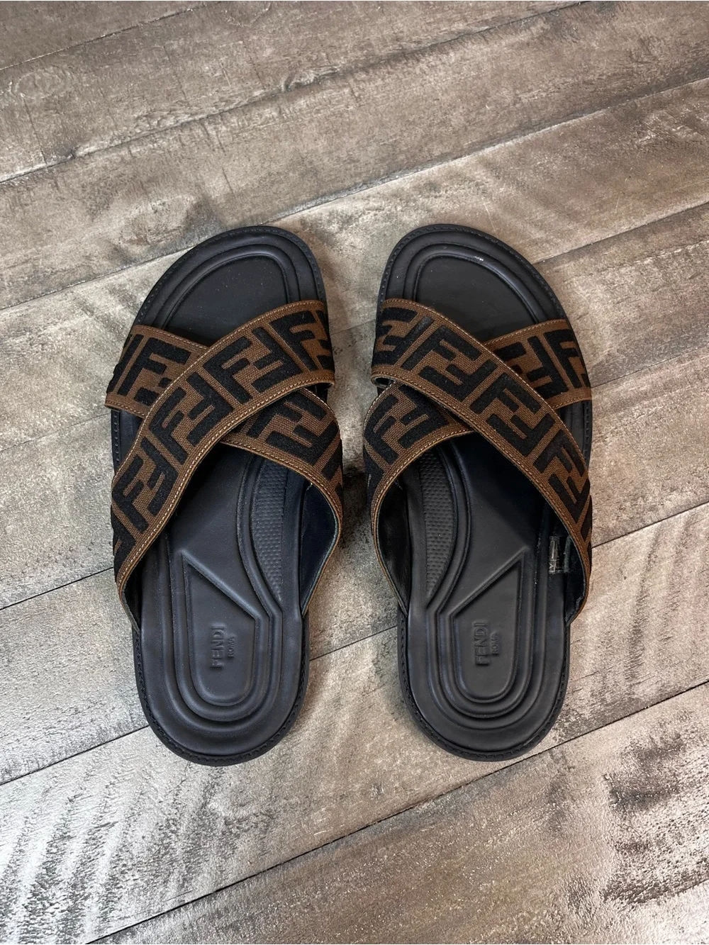 Fendi Men's Brown/Black Monogram FF Logo Slide Sandals Slip-On Straps Sz 9